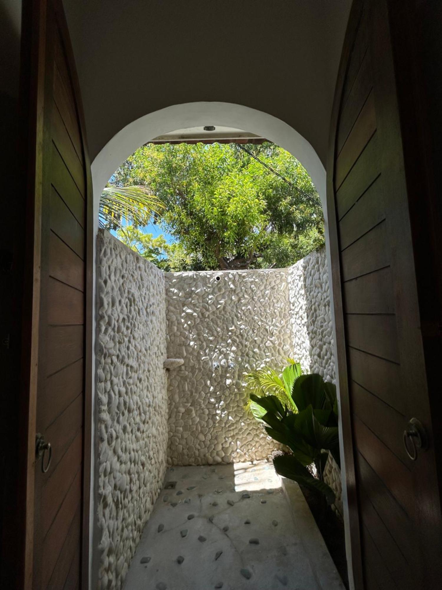 La Kreyiol Bed & Breakfast Uluwatu Eksteriør bilde