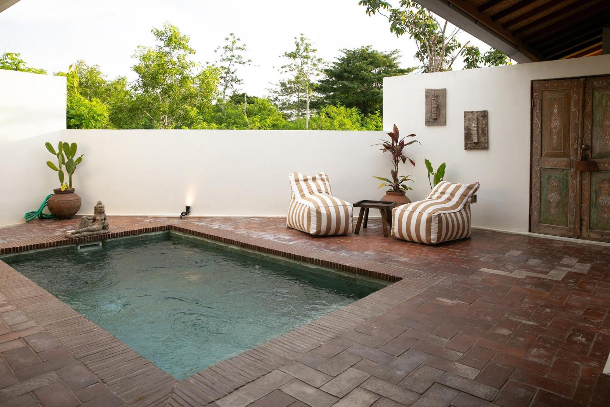 La Kreyiol Bed & Breakfast Uluwatu Eksteriør bilde